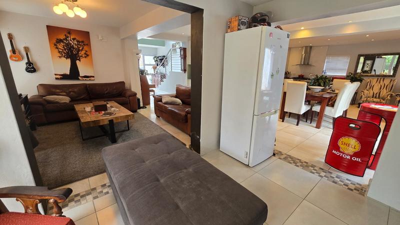 4 Bedroom Property for Sale in Somerset West Western Cape